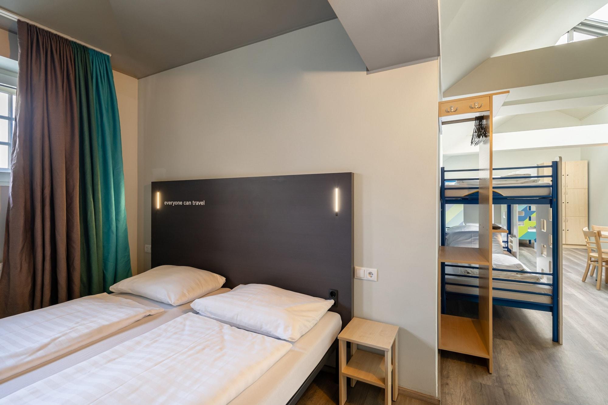 A&O Salzburg Hauptbahnhof Hostel *